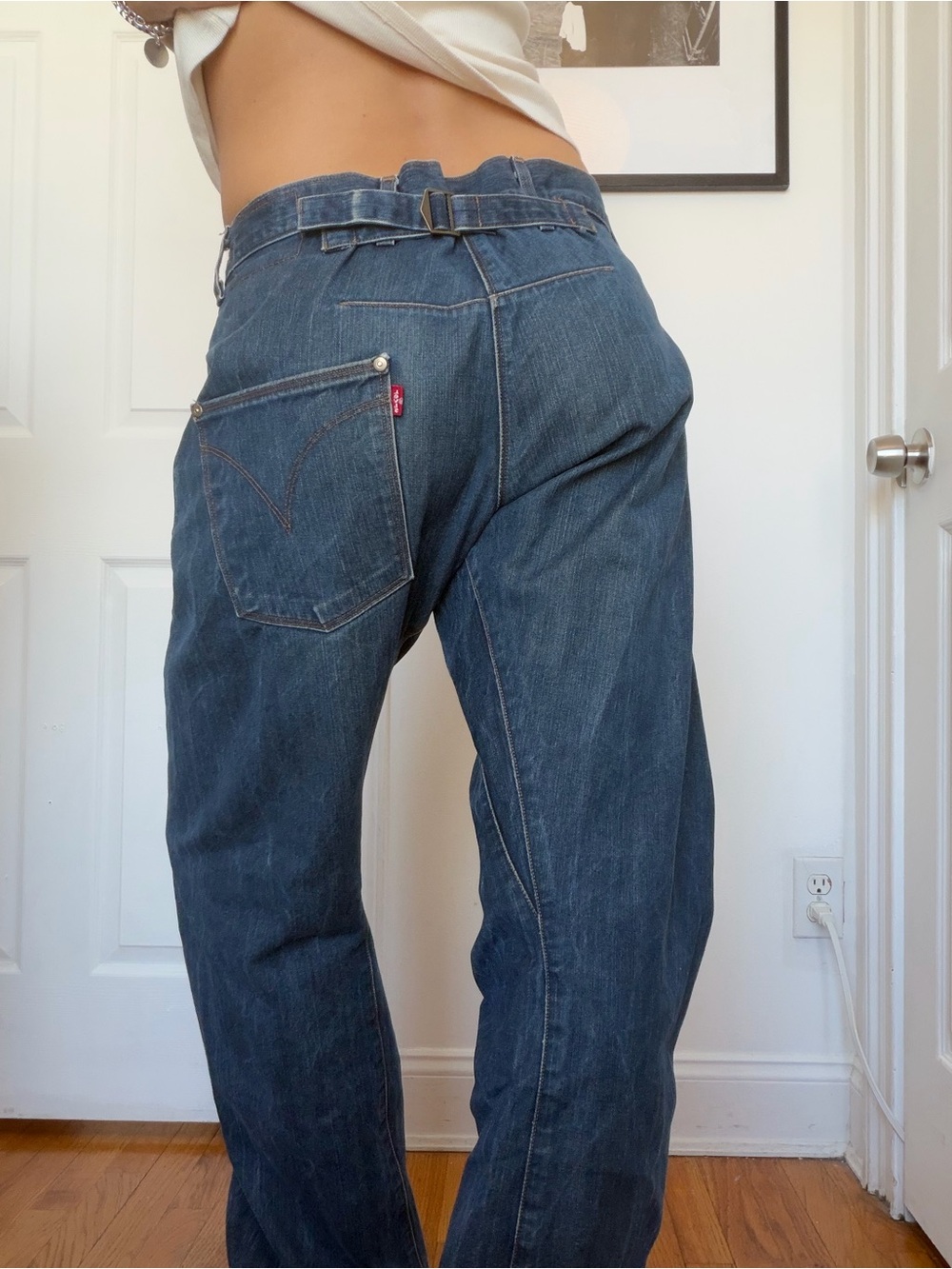 LEVI'S ENGINEERED JEANS 2007 TWISTED LEG Y2K BUCKLE CINCH BACK DENIM PANTS 33x34